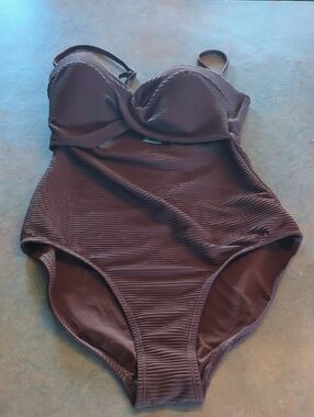 Ribbed One-Piece Swimsuit in Brown